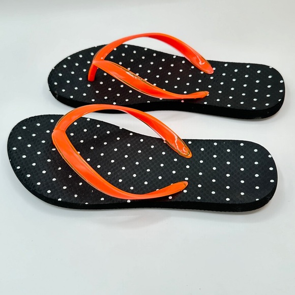 Flip Flops - Picture 2 of 4